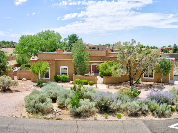 8300 San Diego Ave NE, Albuquerque, NM 87122