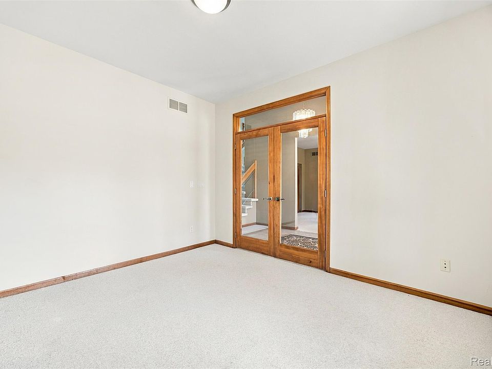 490 Gleneagles, photo 28