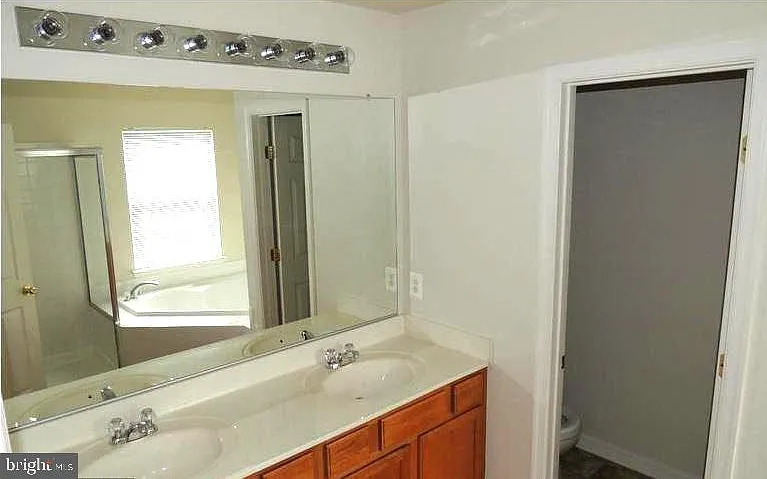 1124 Hampton St — Photo 17