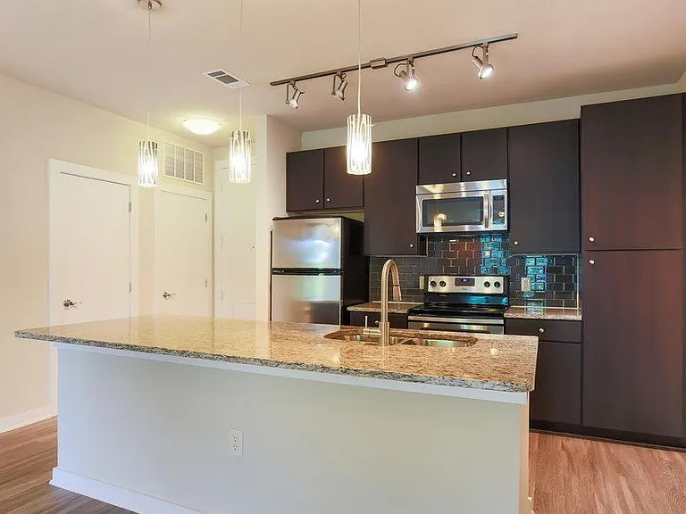 1900 Barton Springs Rd #2034 — Photo 2