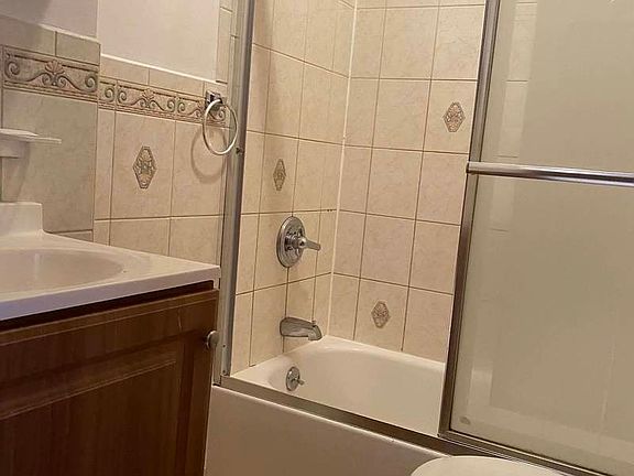 2nd image of 145 Court St APT 4