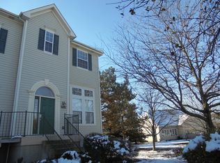 1825 Grandview Pl, Montgomery, IL 60538