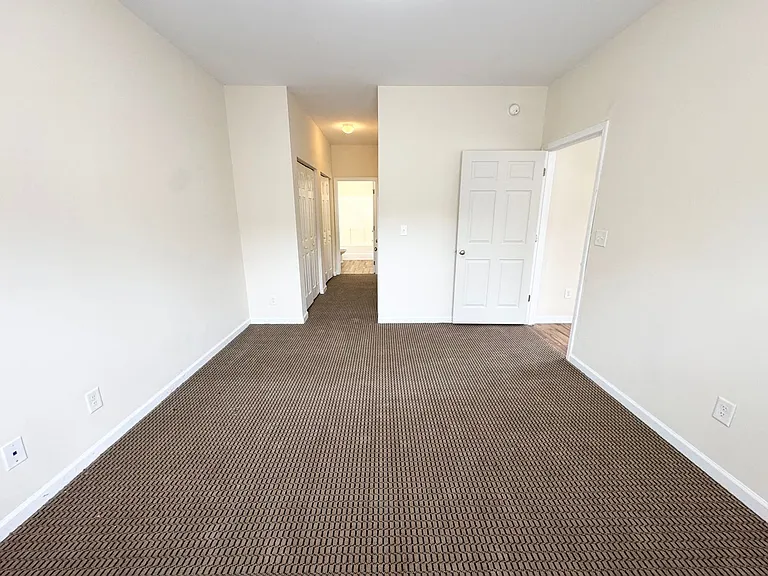 109 Spring Creek Dr — Photo 7