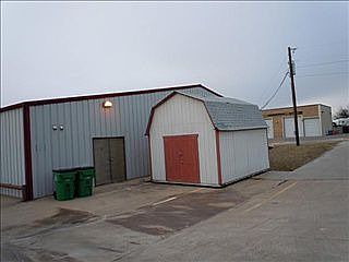 3rd image of 4305 E Highway 377