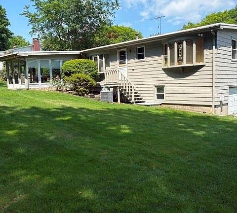 3rd image of 175 Birkshire Dr
