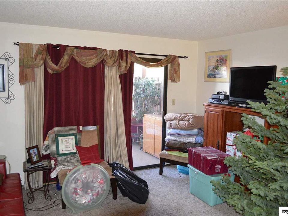 2nd image of 2955 Lakeside Dr Unit 135B
