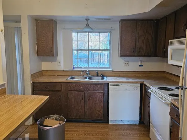 3705 Kempsford Field Pl, Waldorf, MD 20602