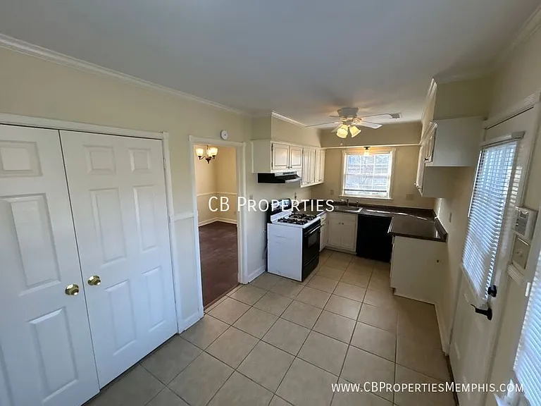 5184 Dunnellon Ave — Photo 3