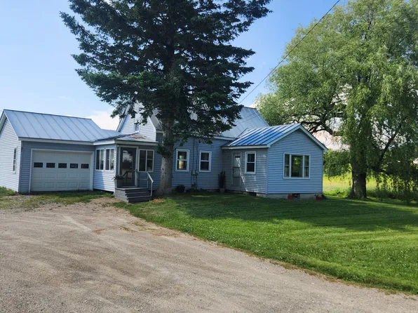 643 Dirigo Road, China, ME 04358