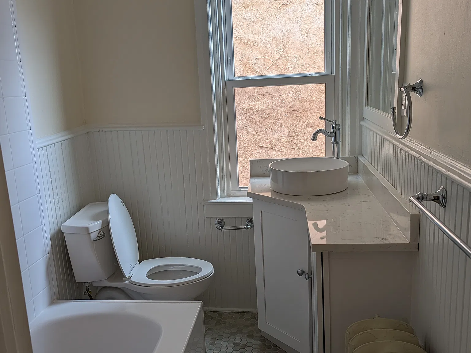 2 bed, 1000 sqft, $2,495 — Photo 2