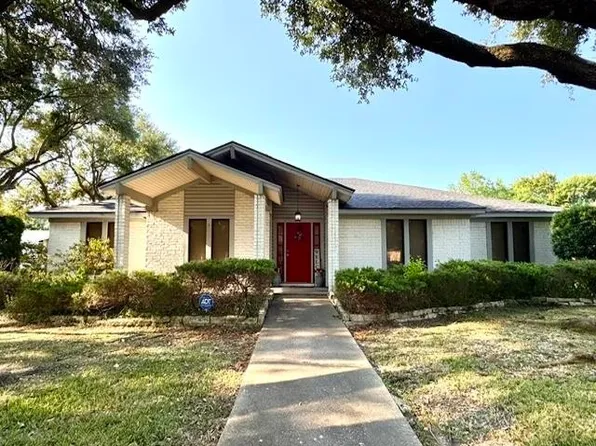 6890 Hialeah Dr, Beaumont, TX 77706