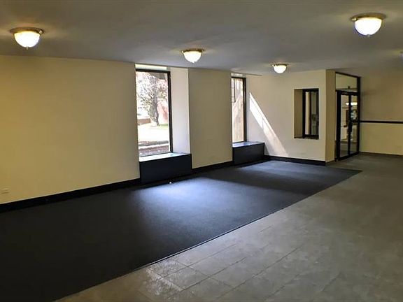 3rd image of 1200 E 53rd St APT 2B