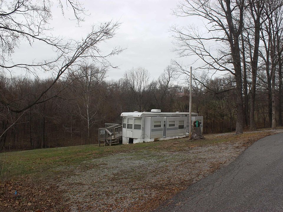 1st image of 722 Wood Ln #31
