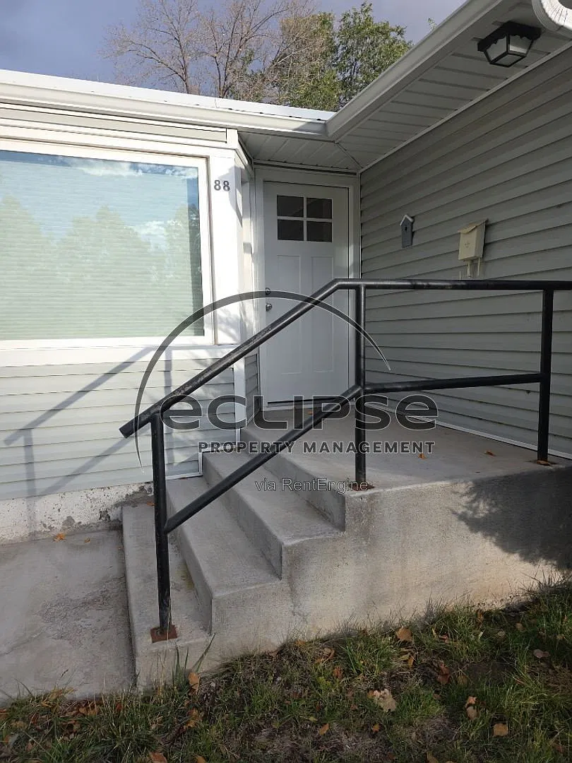 3 bed, 1.0 bath, 1191 sqft, $1,750 — Photo 3