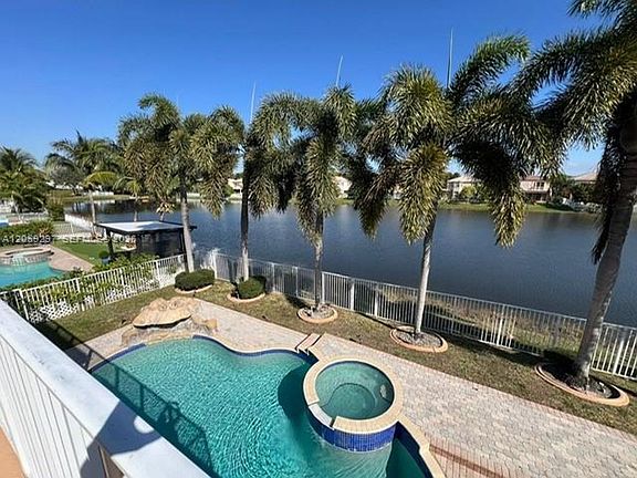 4th image of 4957 SW 167th Ave #4957