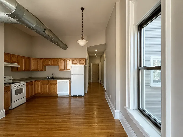 109 S Main St #1/2 — Photo 5