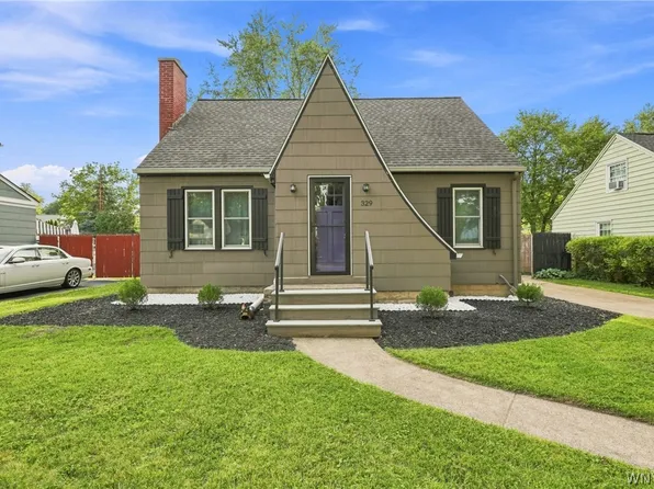 329 Walton Dr, Amherst, NY 14226