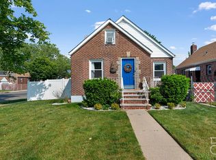 11801 226th St, Cambria Heights, NY 11411
