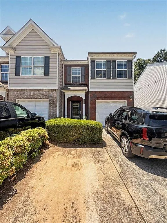 3 bed, 2.5 bath, 1670 sqft, $1,780 — Photo 1