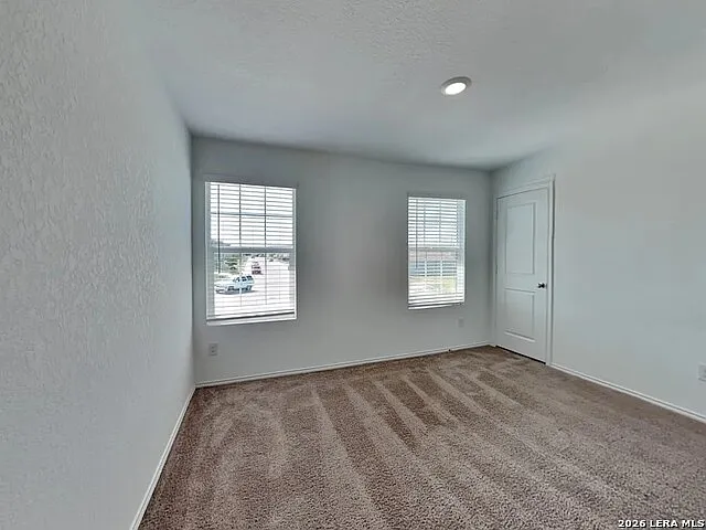 226 Hollywood Dr — Photo 12