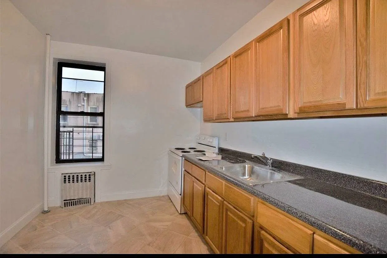 1 bed, 1.0 bath, $1,800 — Photo 2