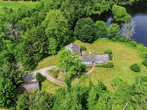 18-18B Twenty Powder Mill Rd, Concord, MA 01742