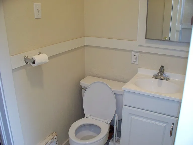 66 Edgar Ave — Photo 9