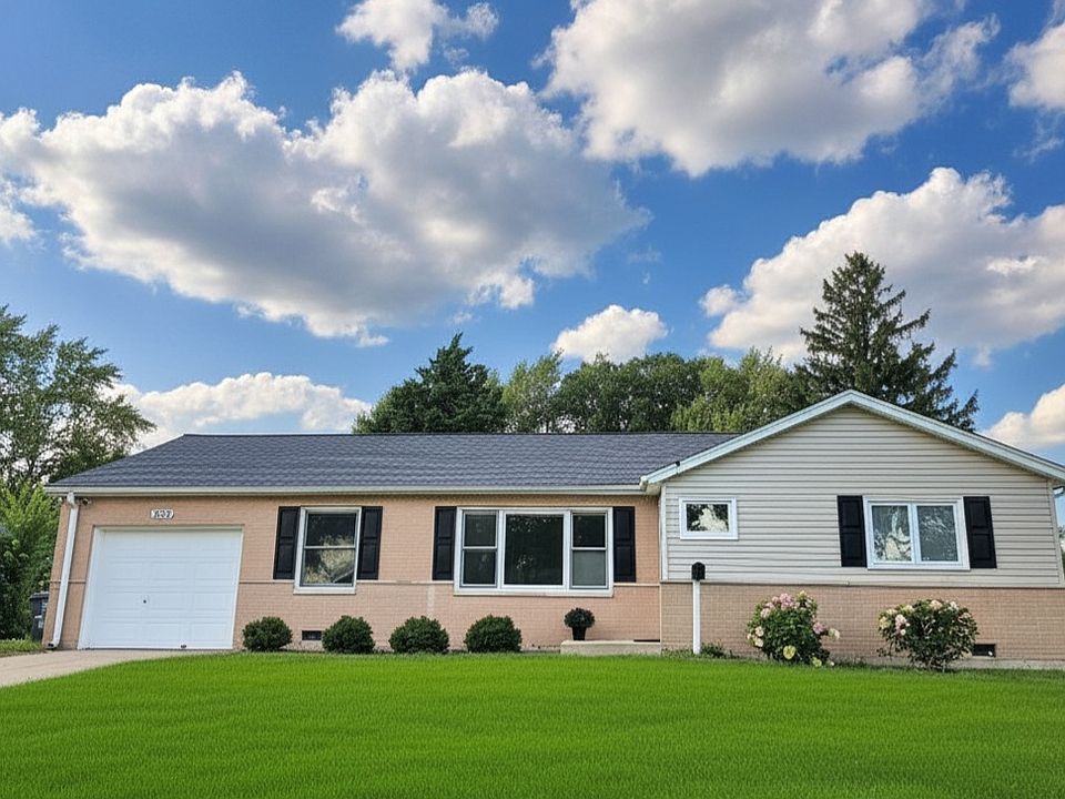 1st image of 220 Kingman Ln