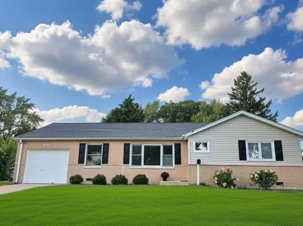 220 Kingman Ln, Hoffman Estates, IL 60169