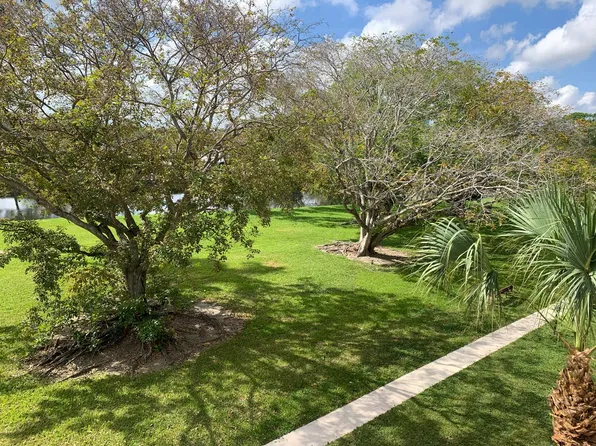 8335 SW 72nd Ave, Miami, FL