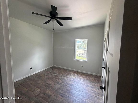 5th image of 231 Barbara Avenue