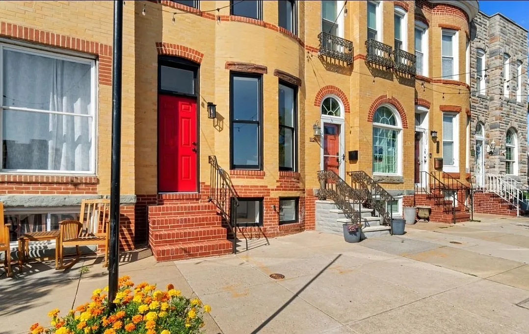 4 bed, 2110 sqft, $4,100 — Photo 2