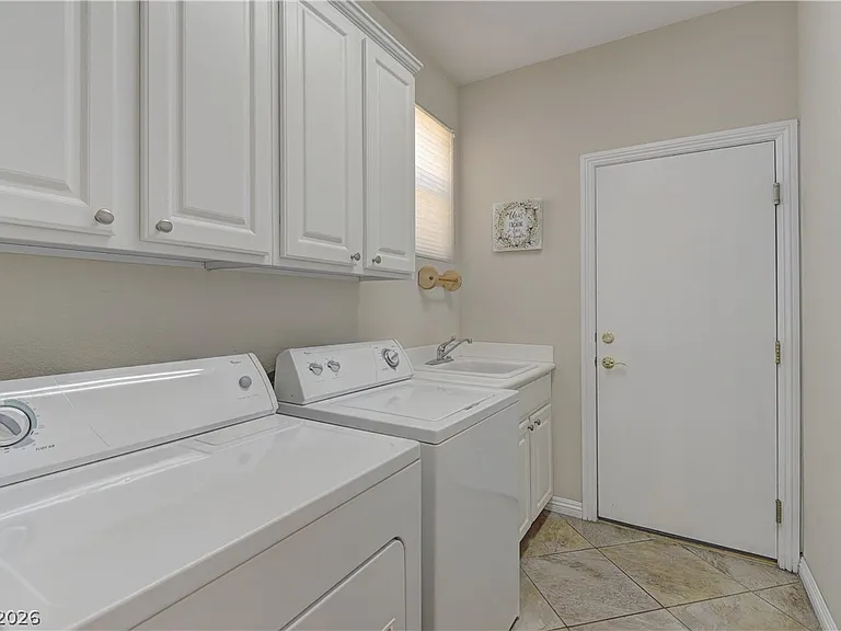 5211 Vedra Ct — Photo 27