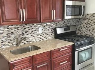 2134 28th Ave, Astoria, NY 11102