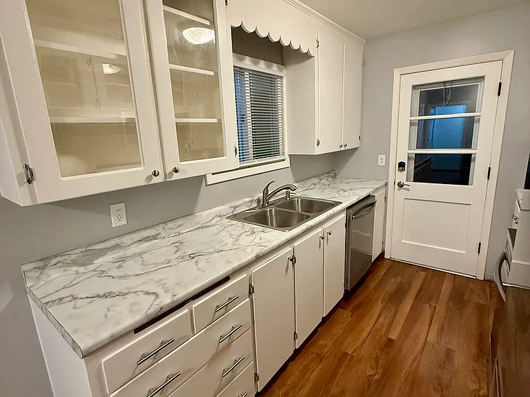 5109 S 83rd St — Photo 3