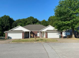 2929 W Riverridge Dr #2929, Fayetteville, AR 72704