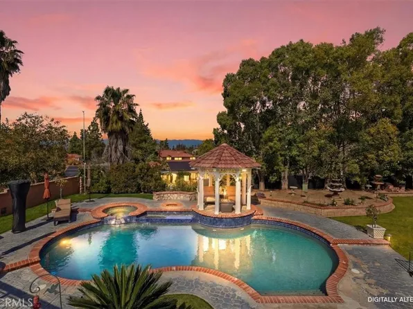 1210 Versailles Cir, Riverside, CA 92506