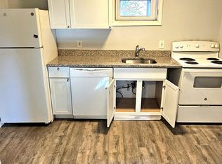 1027 Cochran Mill Rd APT 6, Clairton, PA 15025