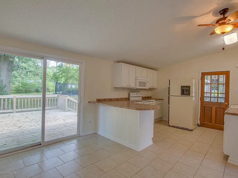 1707 Swayze Cv — Photo 6