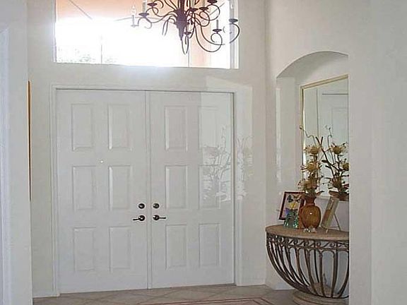 2225-Stonehaven-foyer-mls