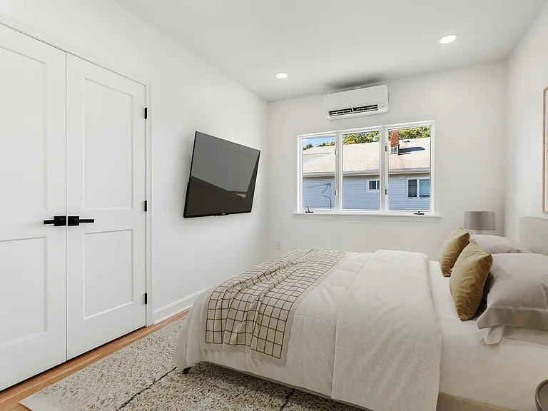 68-70 Billings Ave #2 — Photo 11