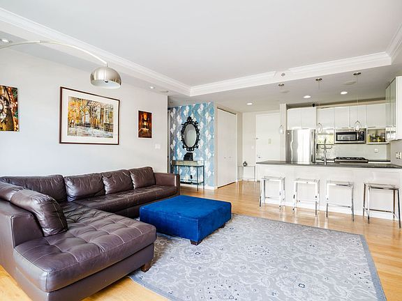 3rd image of 4821 5th St APT 2E