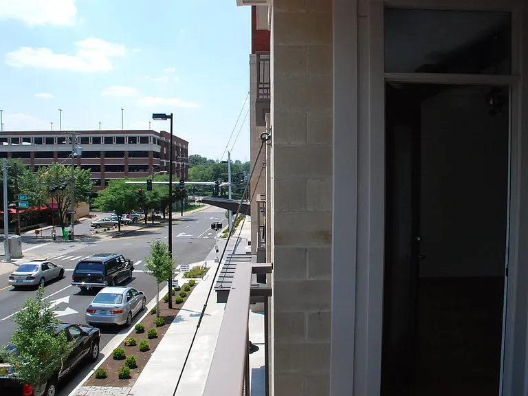 535 S Upper St #223 — Photo 6