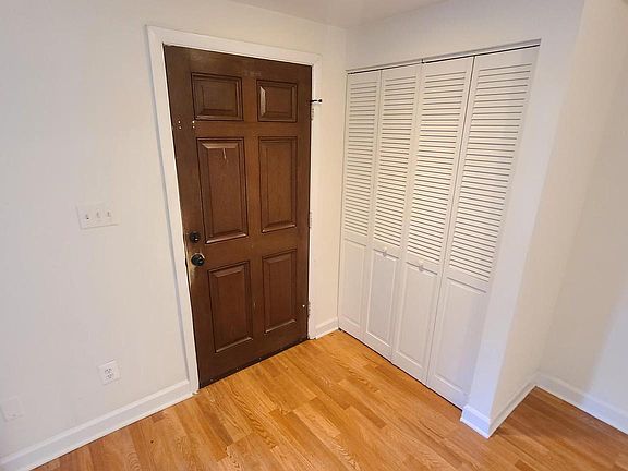 3rd image of 9475 Chadburn Pl