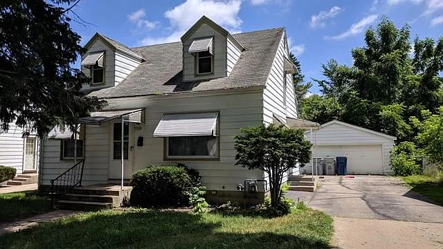 5358 N 57th St photo 1