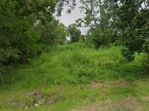 320 Warner St, Bridge City, TX 77611