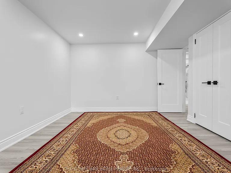 44 Williamson Dr W — Photo 22