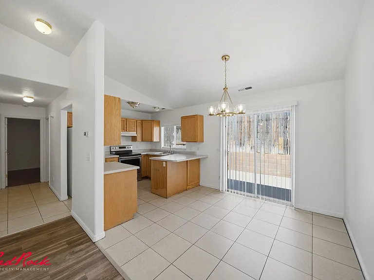 1058 N 1340 West Cir #2 — Photo 5