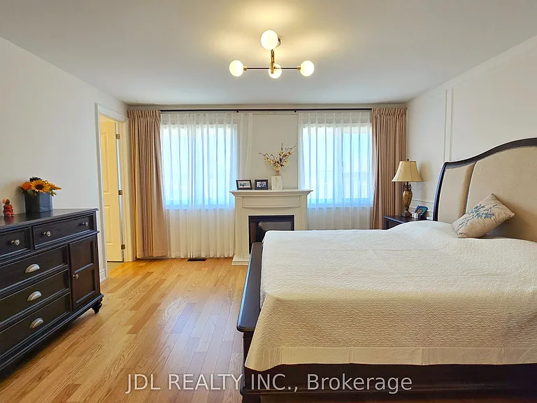 87 Albert Newell Dr — Photo 25