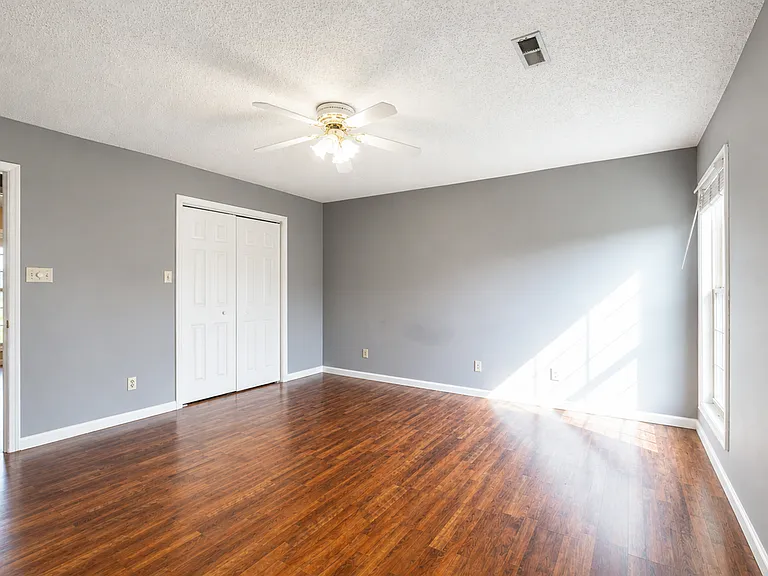 317 Headrickview Dr — Photo 12